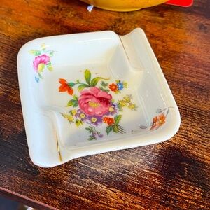 Vintage floral ashtray